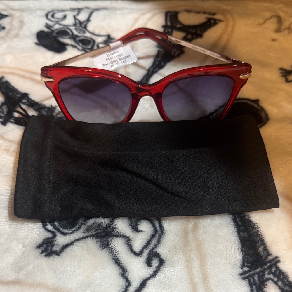 NWT Prive Revaux Stylish Polarized Red Sunglasses With Black Sleeve